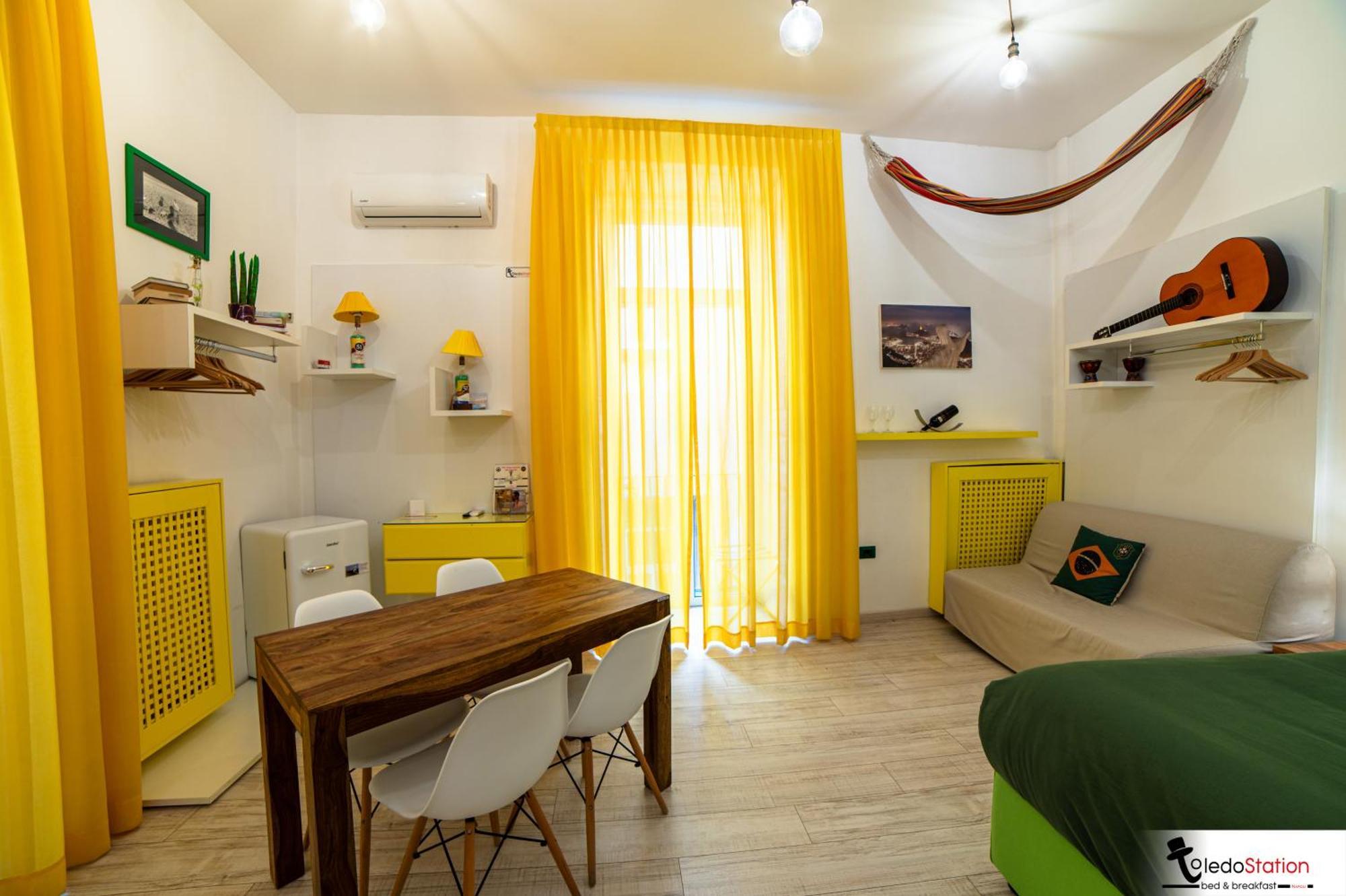 Toledostation B&B Наполи Екстериор снимка